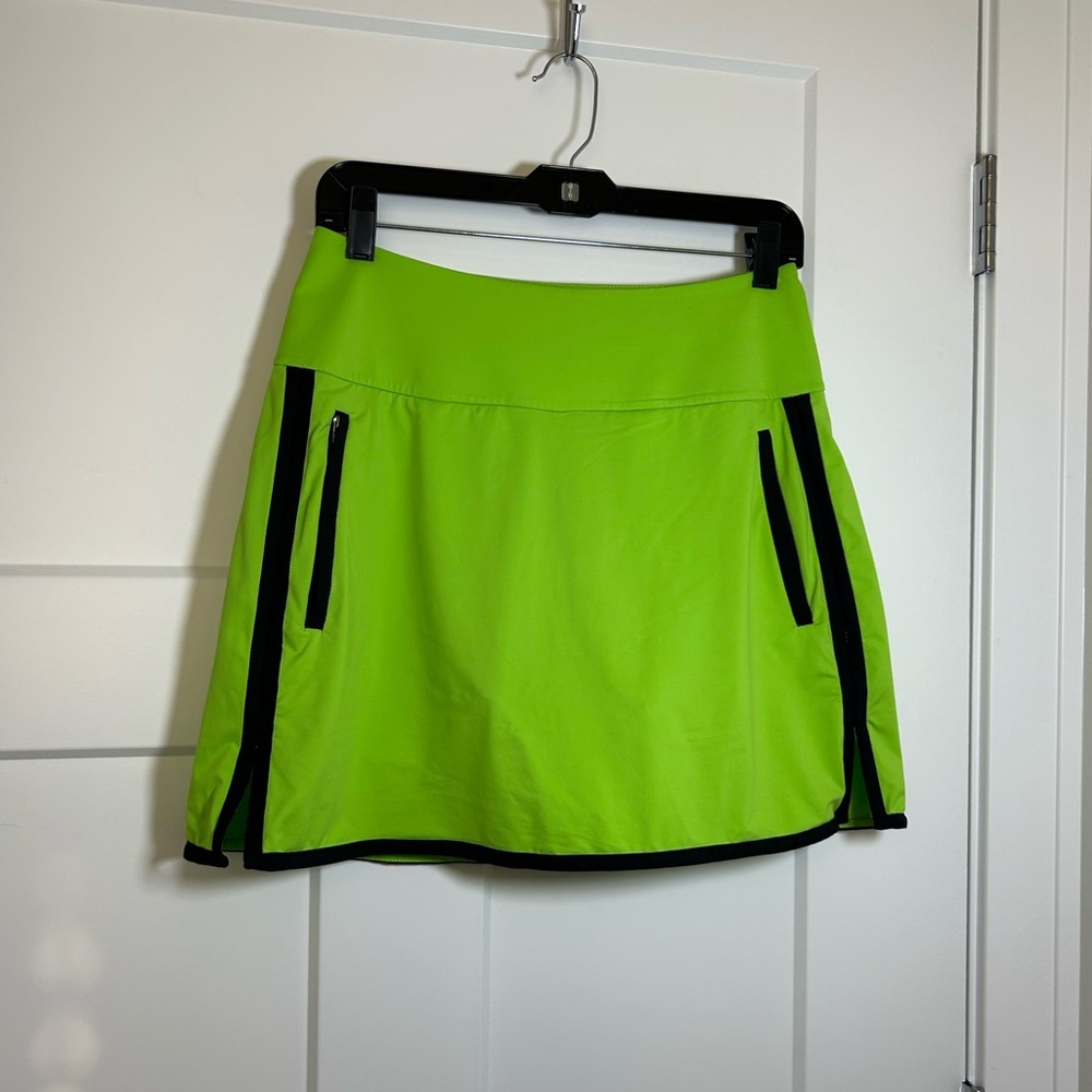 Medium/large fit golf skirt/skort Kinona